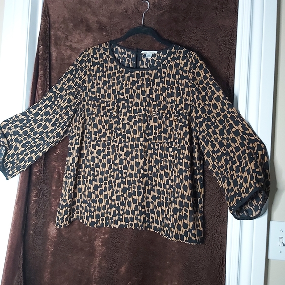 💢SOLD💢Blouse - to impress. Round neck, 3/4 sleeve, elegant - Picture 3 of 11